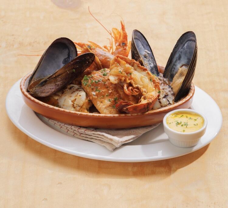 姉妹店ビストロラトラスの料理