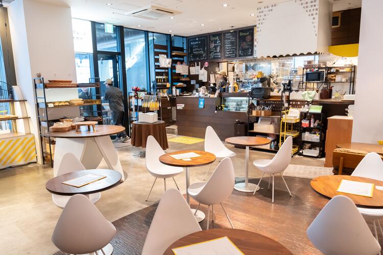 スイーツ等の簡単な盛り付けもお願いします