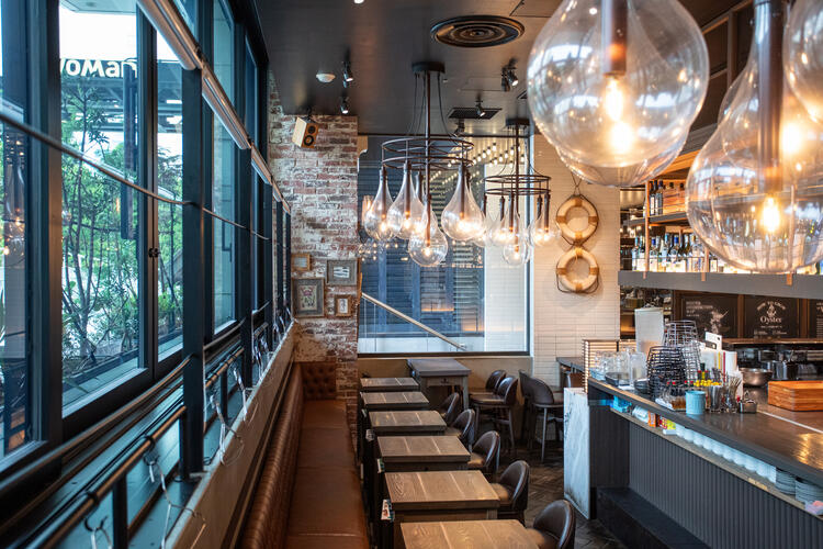 カジュアルイタリアン＆オイスターバー