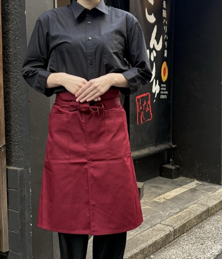 制服貸与★髪色/ネイル/ピアス自由！