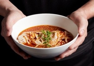 年間休日107日！早朝・深夜の送迎あり！