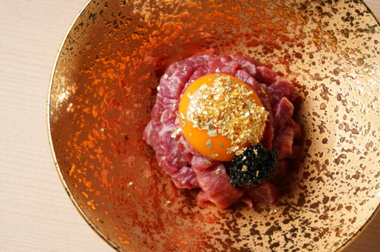 美味しい料理とお酒が好評です！