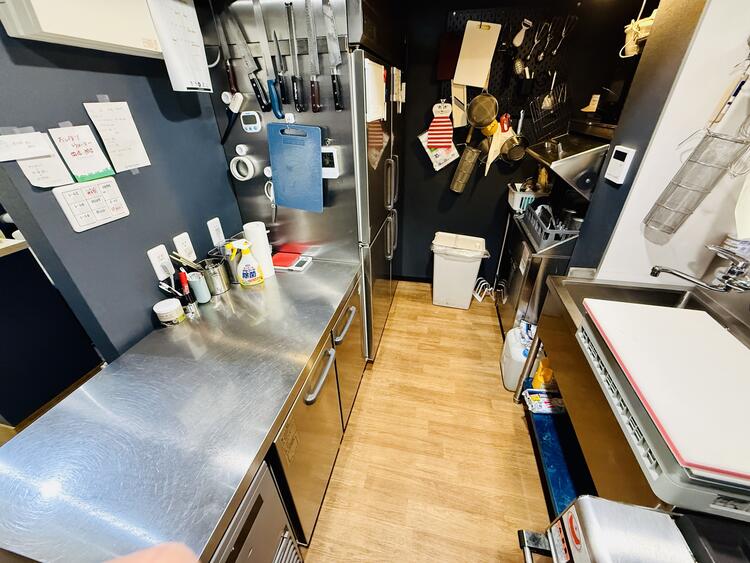 食洗器、４ドア冷蔵冷凍庫、コールドテーブ