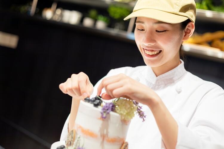 まるで宝石のようなスイーツも自慢