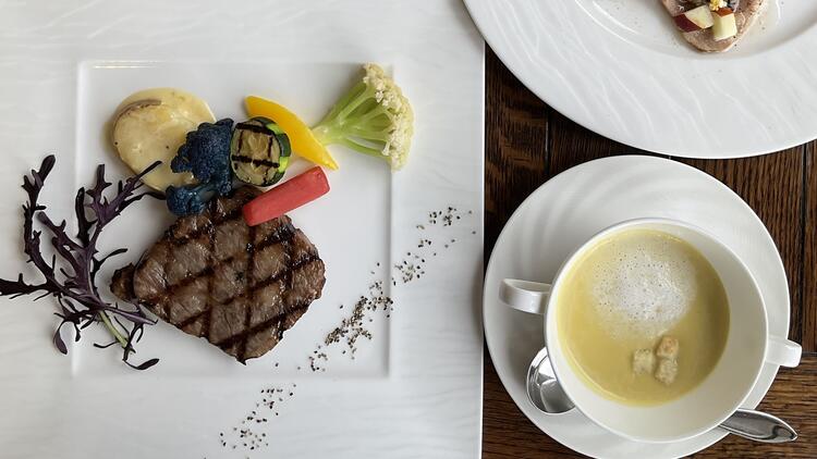 ***肉をメインとしたコースの一例***