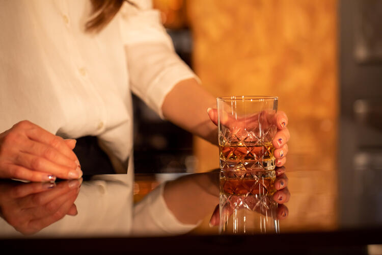 カクテル技法を磨く◎※写真はイメージ