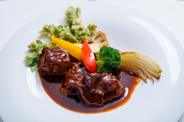 ホテルクオリティの調理を学べます