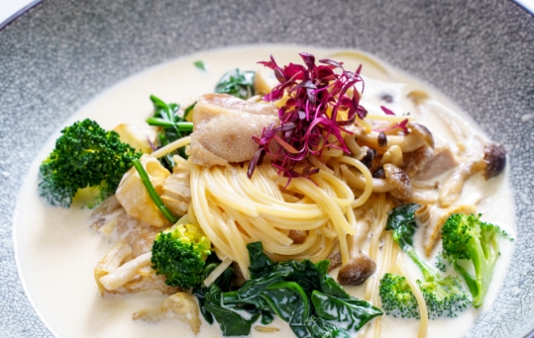 季節の野菜を使ったパスタ