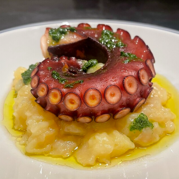 仕入れから価格設計まで携われる！