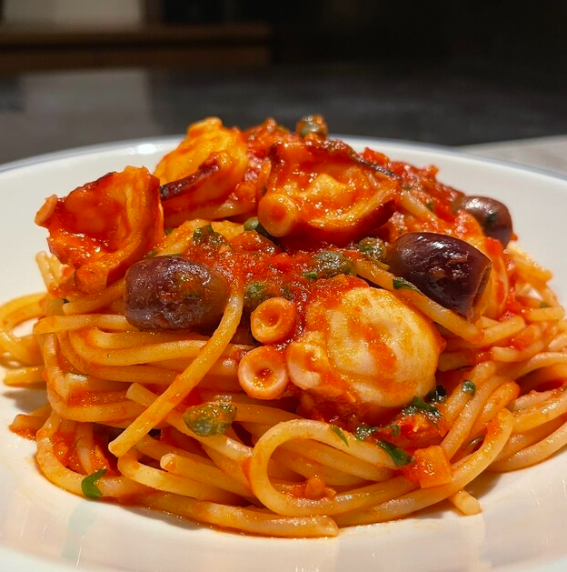 豊洲直送の魚介で作る至極の一皿