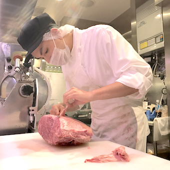 食品加工スタッフは月給38.5万円〜◎