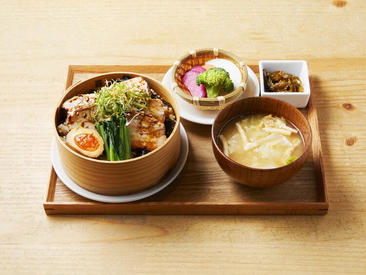 トレンドに応じた店舗運営が強み☆