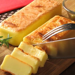 髪型自由＆ネイル・ピアスもOK！