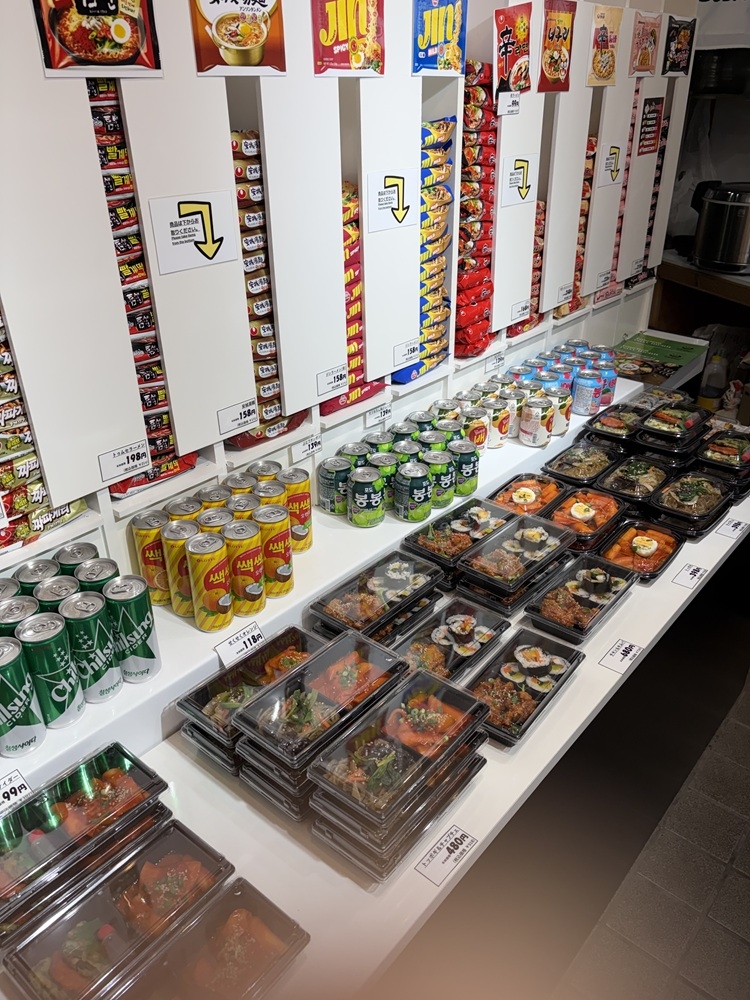 お弁当のテイクアウト専門店です◎