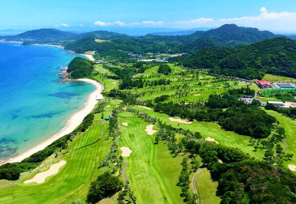 コースの目の前は糸島の海が広がります