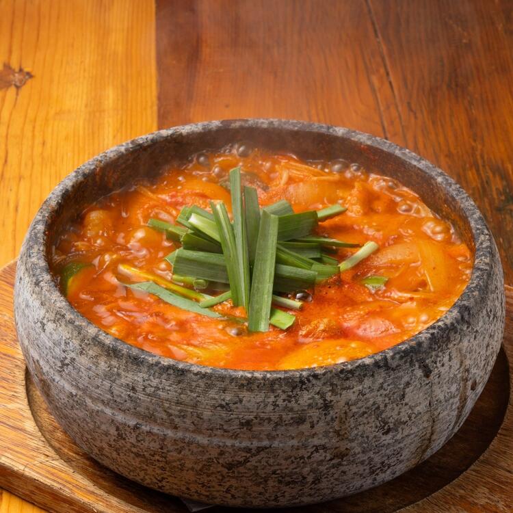 スンドゥブは大阪の名店直伝！