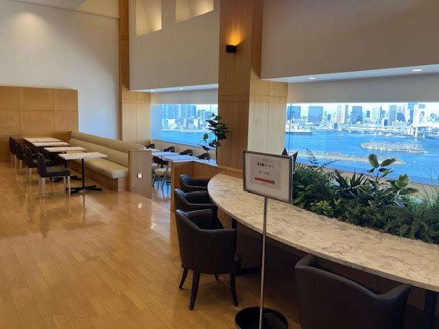 社員食堂でのお仕事