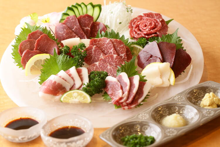 極選8種盛り　桜満開