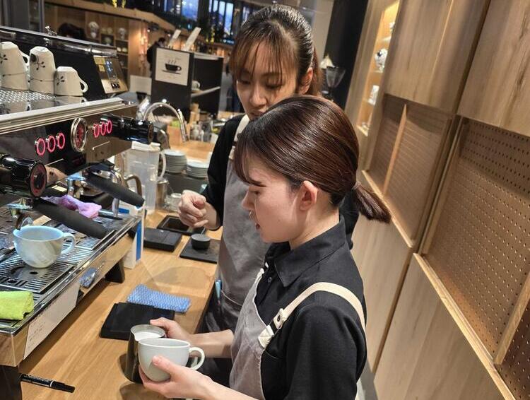 本店研修あるので未経験でも安心です♪