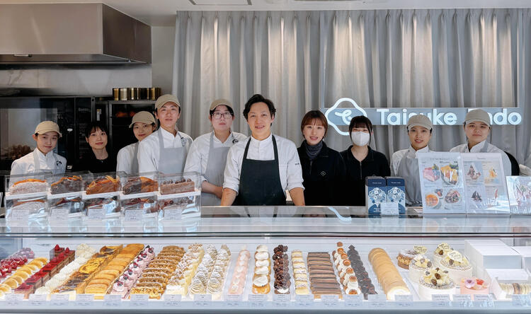 カフェ併設！遠藤シェフによるパティスリー