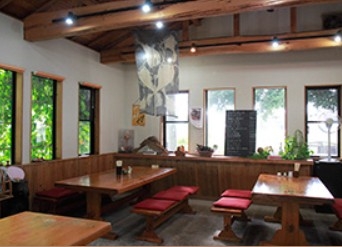 純和風で落ち着いた雰囲気の店内。