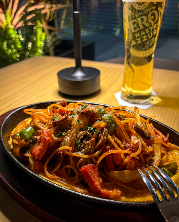 大人のハワイアンダイニングバー