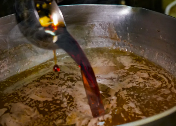 特製濃厚にぼしスープが香ります。