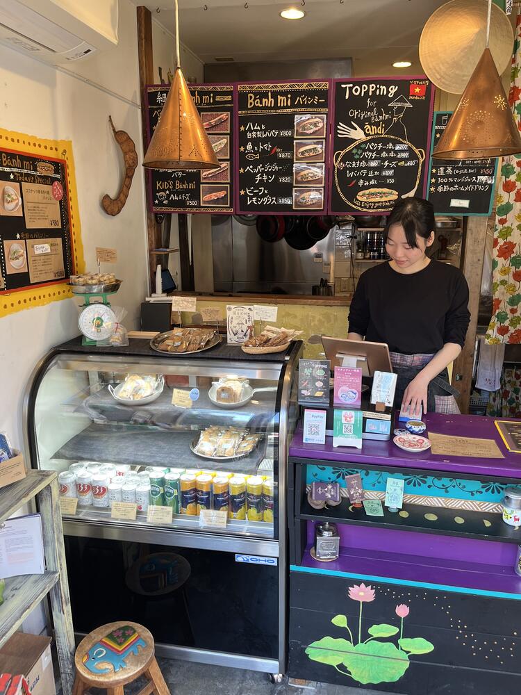 20代から40代まで、元気なお店です！