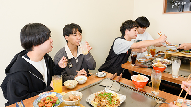 アットホームな雰囲気の店内♪