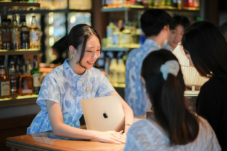 経験は問わず幅広く採用※写真は既存店