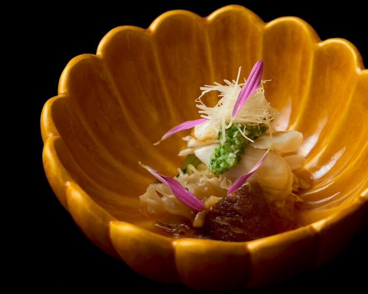 季節の食材を生かした日本料理