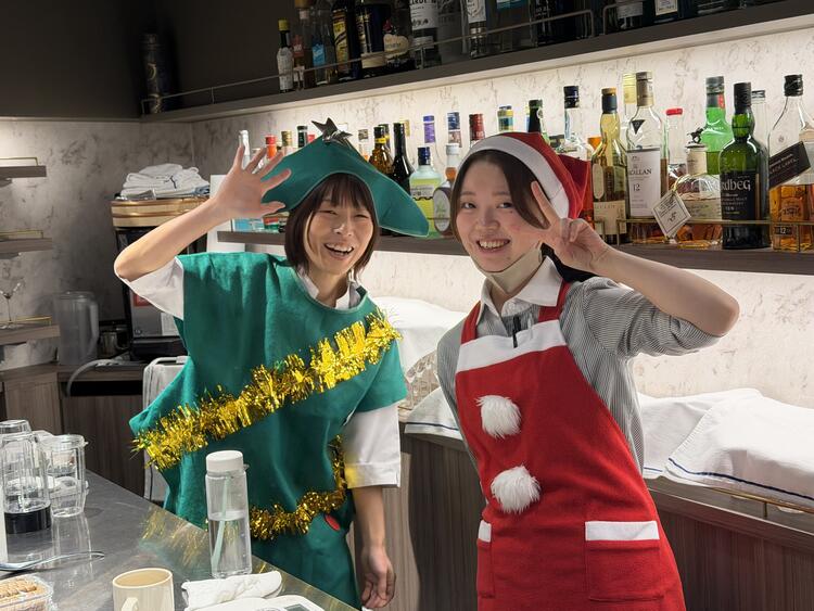 イベントなどではコスプレしたりします