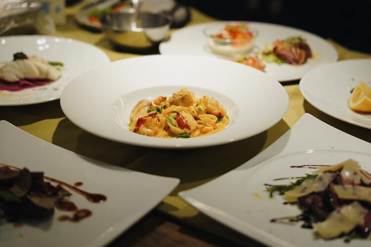 料理には選りすぐりの食材を使用