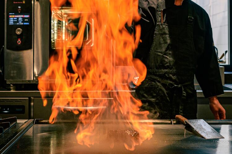 LIVE感あるカウンター