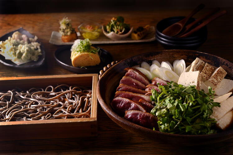 季節の食材を贅沢に使ったコース料理