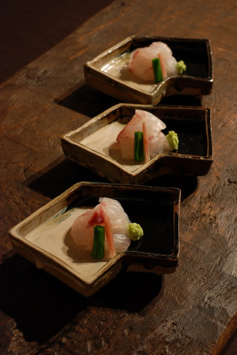 完全予約制の小規模店です