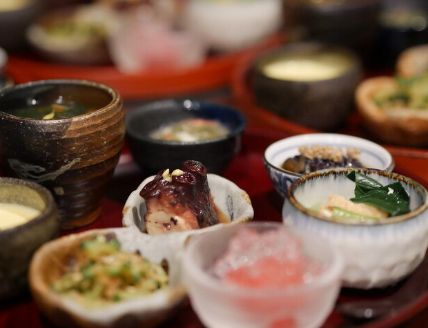 金山駅から徒歩3分！隠れ家的な和食居酒屋