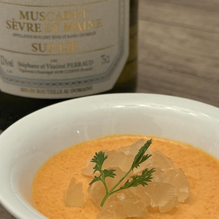 　赤パプリカムース　近江牛テールのジュレ