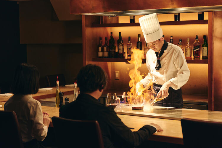 お客様の目の前でパフォーマンス！