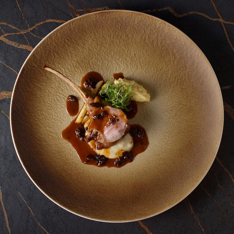 落ち着いた雰囲気の中で働けます◎