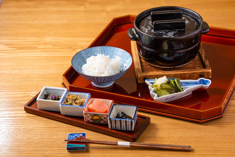 土鍋炊きご飯の食べ比べができるお店