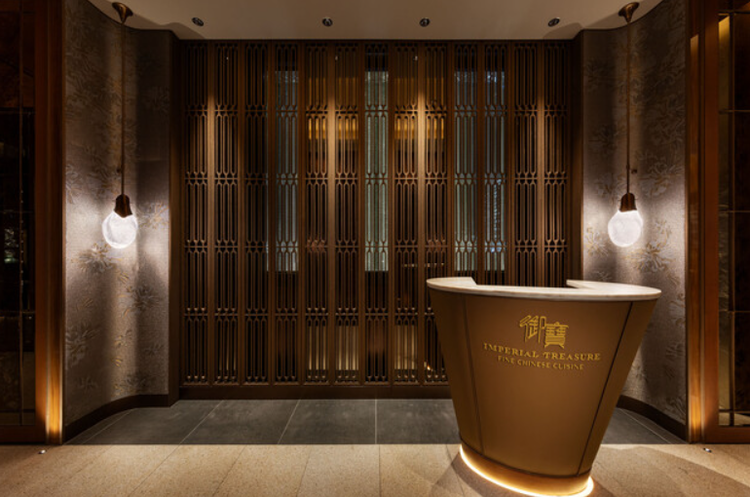 お客様は、世界の美食家たち