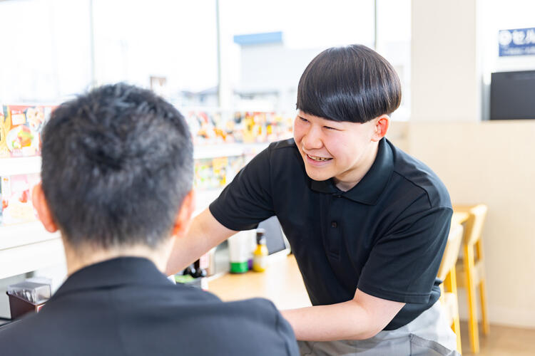 若手から中堅まで広く募集！