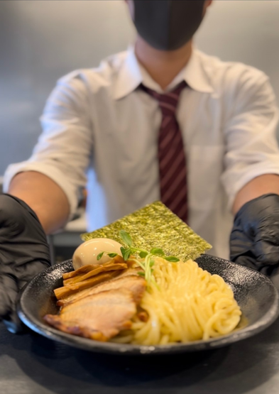 まずは笑顔で挨拶から。丁寧に教えます！