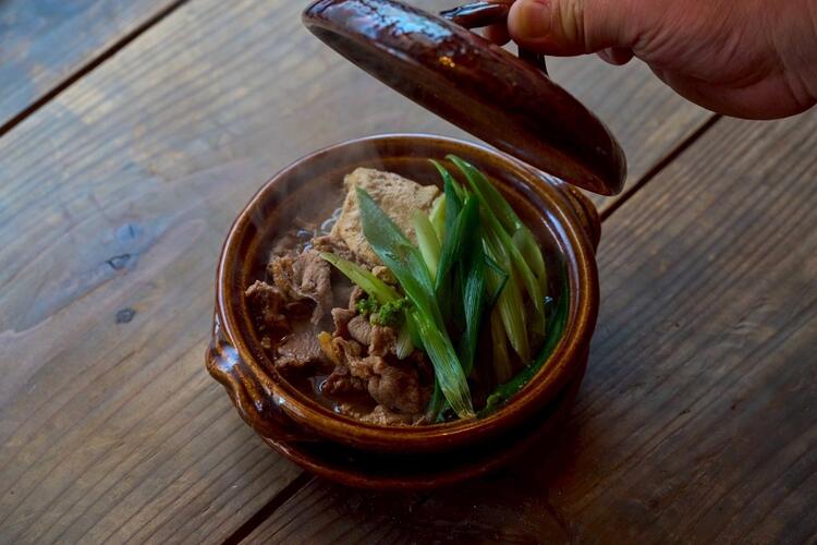 カフェも運営する成長企業