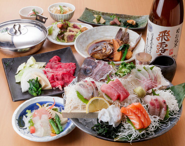 市場で厳選した新鮮魚介が目玉！