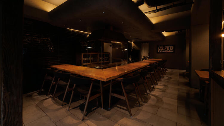 仕込み・串打ち・焼きまで学べる環境です