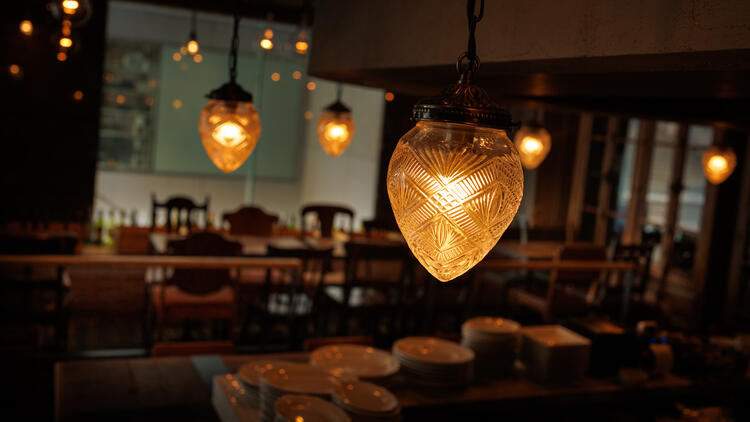 オシャレな店内！ココがあなたのステージ♪