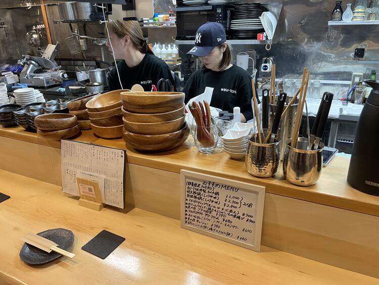 女性スタッフが中心のお店♪