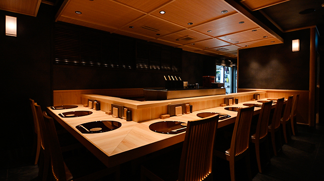 大人の隠れ家で働きませんか？